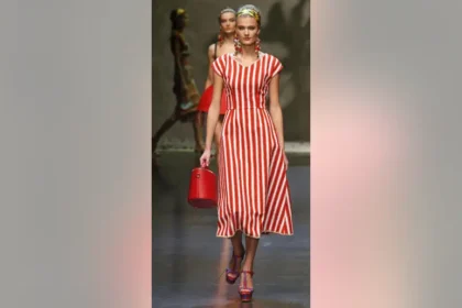 STRIKE A FASHION CHORD BY WEARING STRIPES!