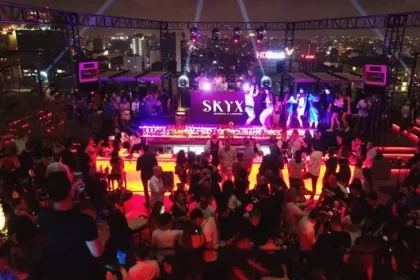 Skyxx Bar Ho Chi Minh: Top Rooftop Vibes You Must Experience