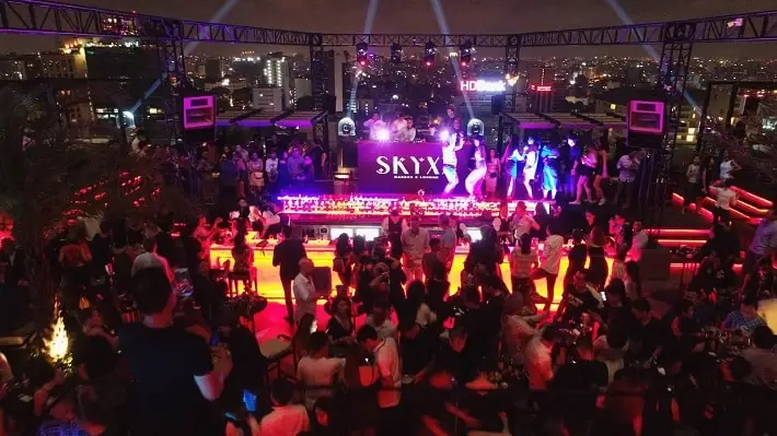 Skyxx Bar Ho Chi Minh: Top Rooftop Vibes You Must Experience
