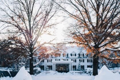 What To Do in Woodstock, VT During the Holidays