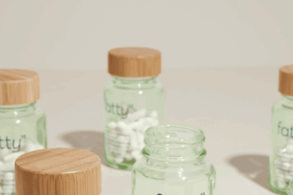 Fatty15 Omega supplement in bottles