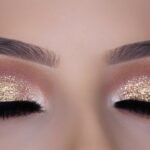 GLITTER EYE GLAM FOR A SPARKLY SHINE!