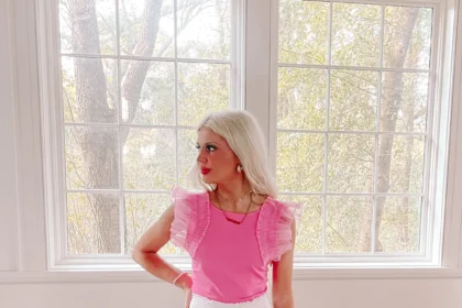 60sMiniSkirt020aaNancySinatra