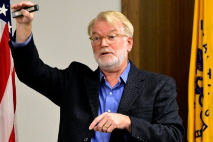 Environmental Factor - January 2025: Keystone lecturer tells story of lead poisoning research