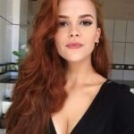 UNLOCK THE POWER OF HEALTHY, SHINY LOCKS!