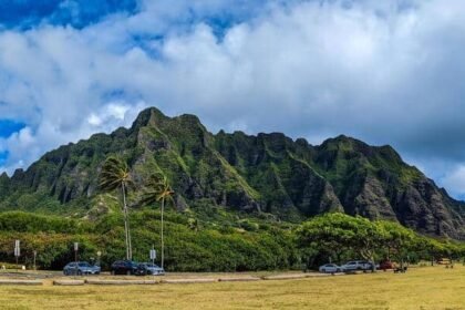 Kualoa mountain range panoramic view