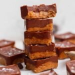 Thin Mint Protein Bites (No-Bake!)