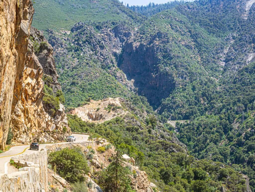 cars driving on kings canyon scemic byway