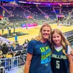 mother and daughter photo dallas wings vs golden state valkries game at chase center